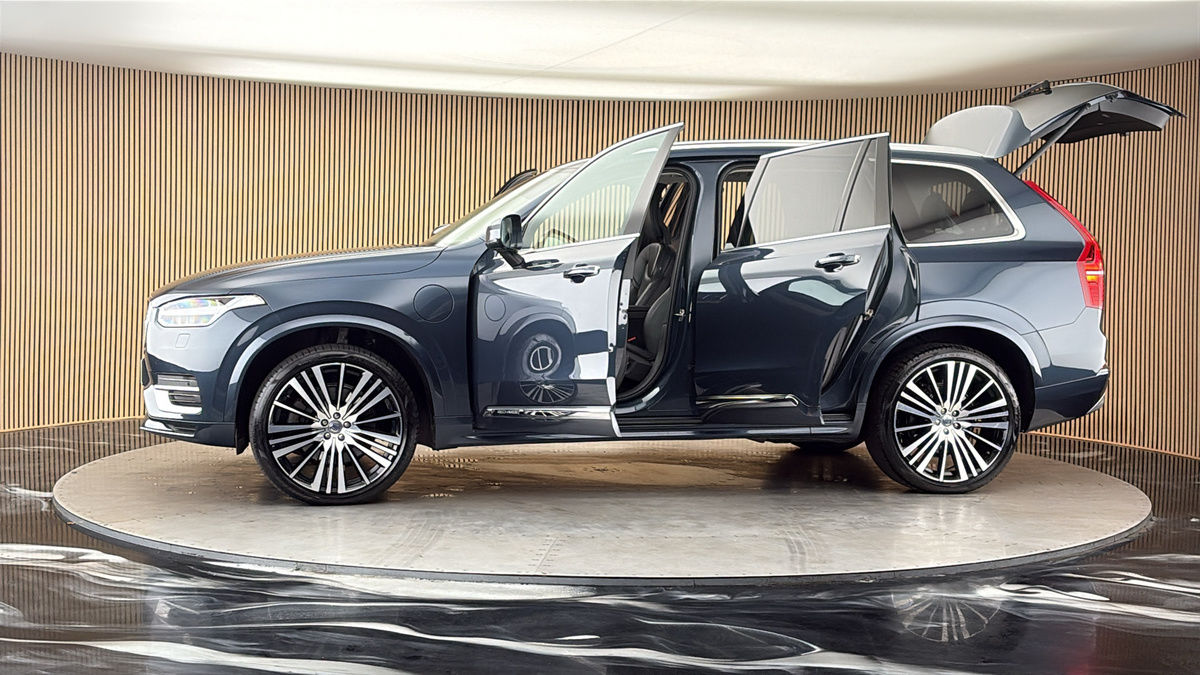 More views of Volvo XC90