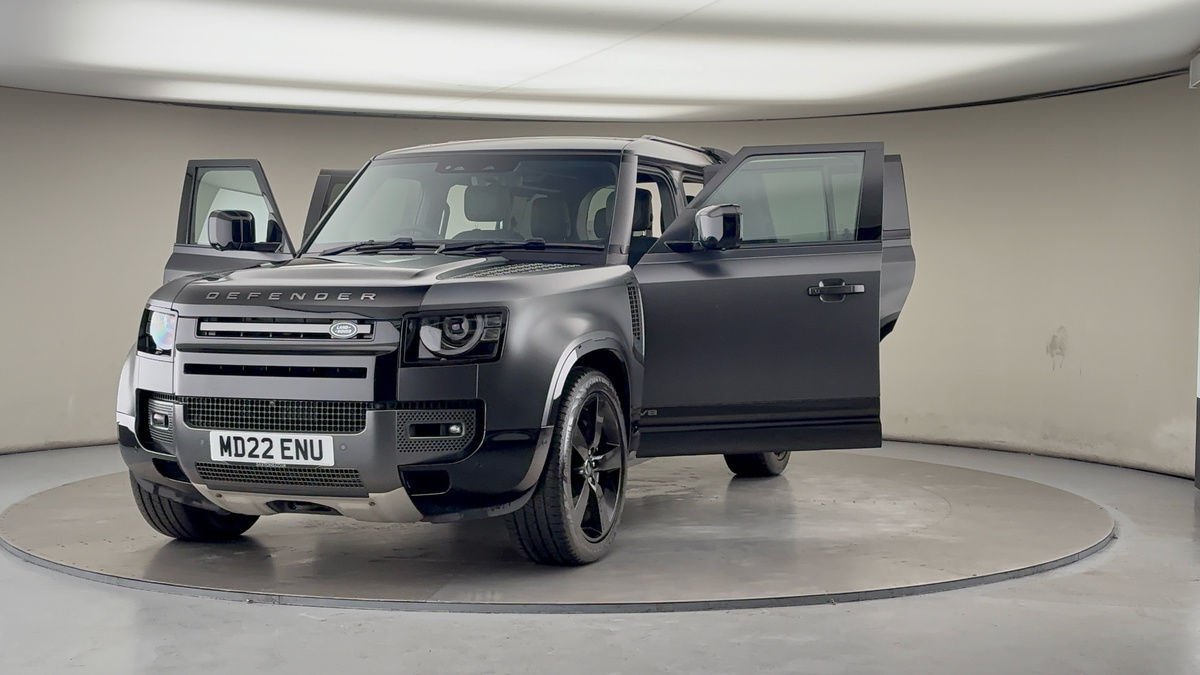 More views of Land Rover Defender 110