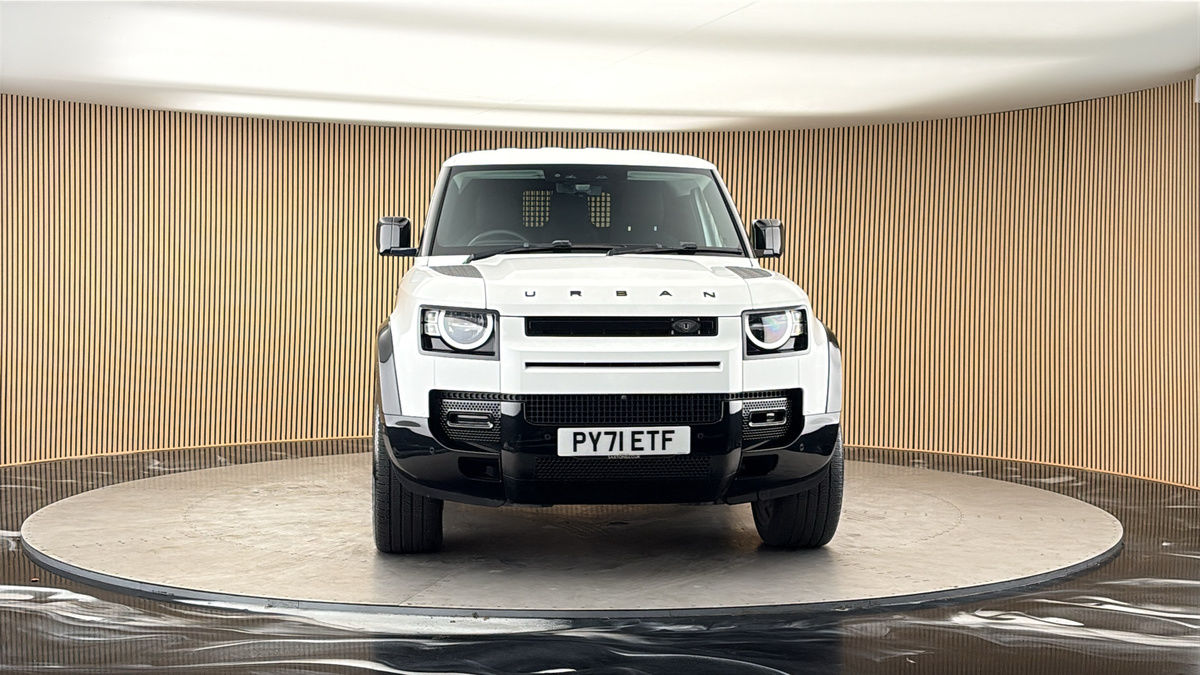 More views of Land Rover Defender 90