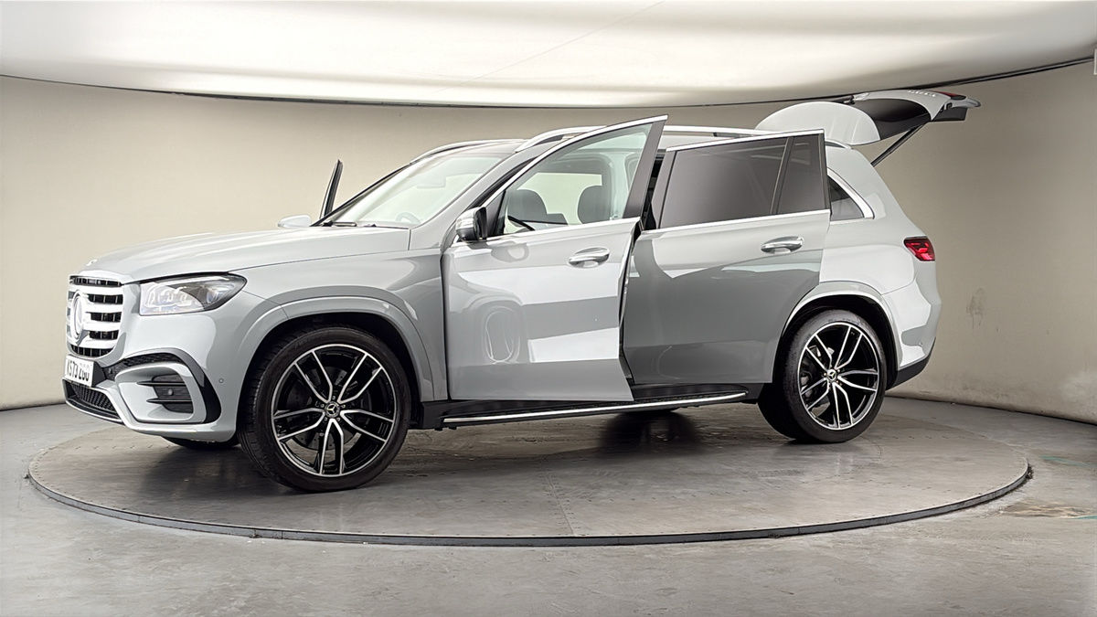 More views of Mercedes-Benz GLS
