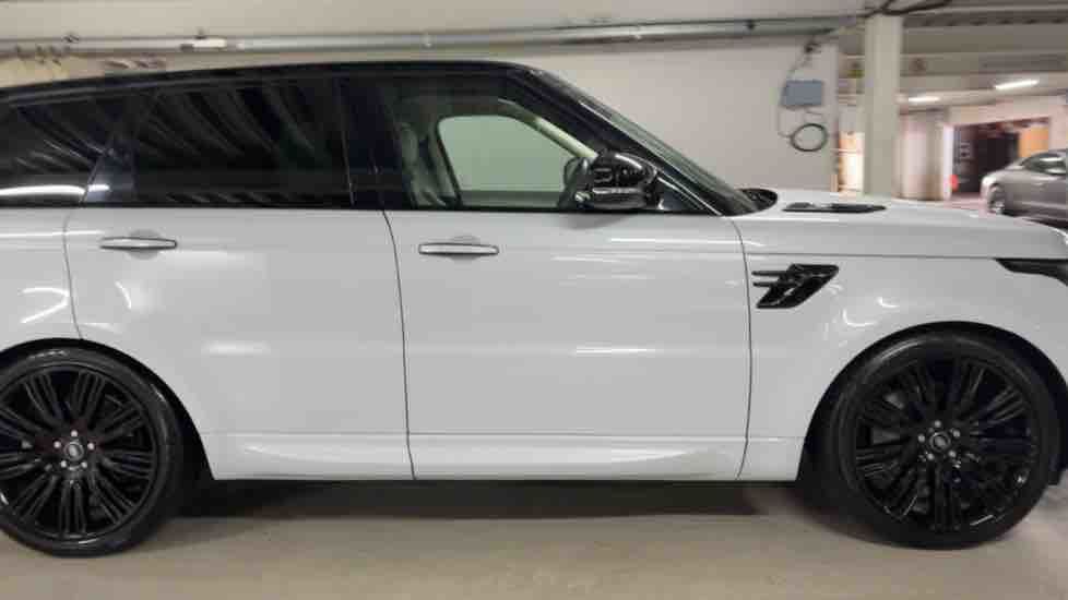 More views of Land Rover Range Rover Sport
