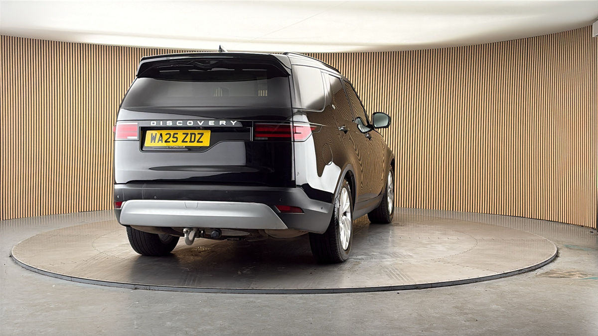 More views of Land Rover Discovery