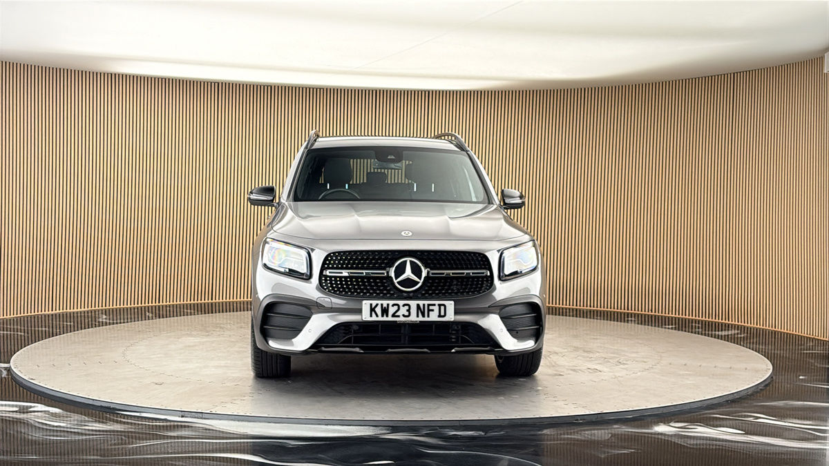 More views of Mercedes-Benz GLB