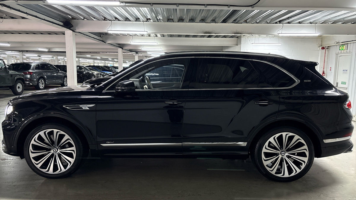 Bentley Bentayga Image 15