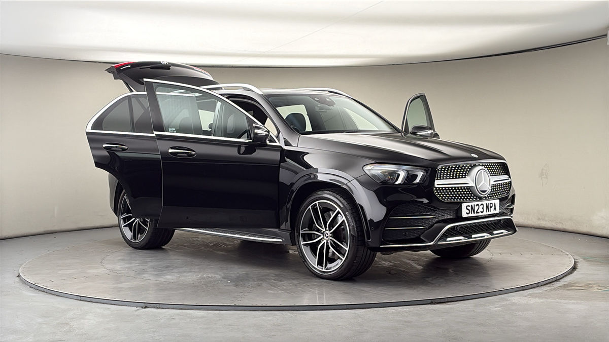 More views of Mercedes-Benz GLE