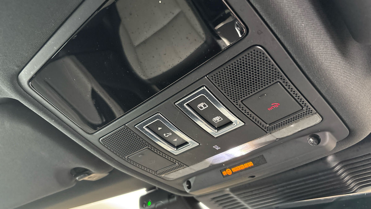 Land Rover Range Rover Evoque Image 29
