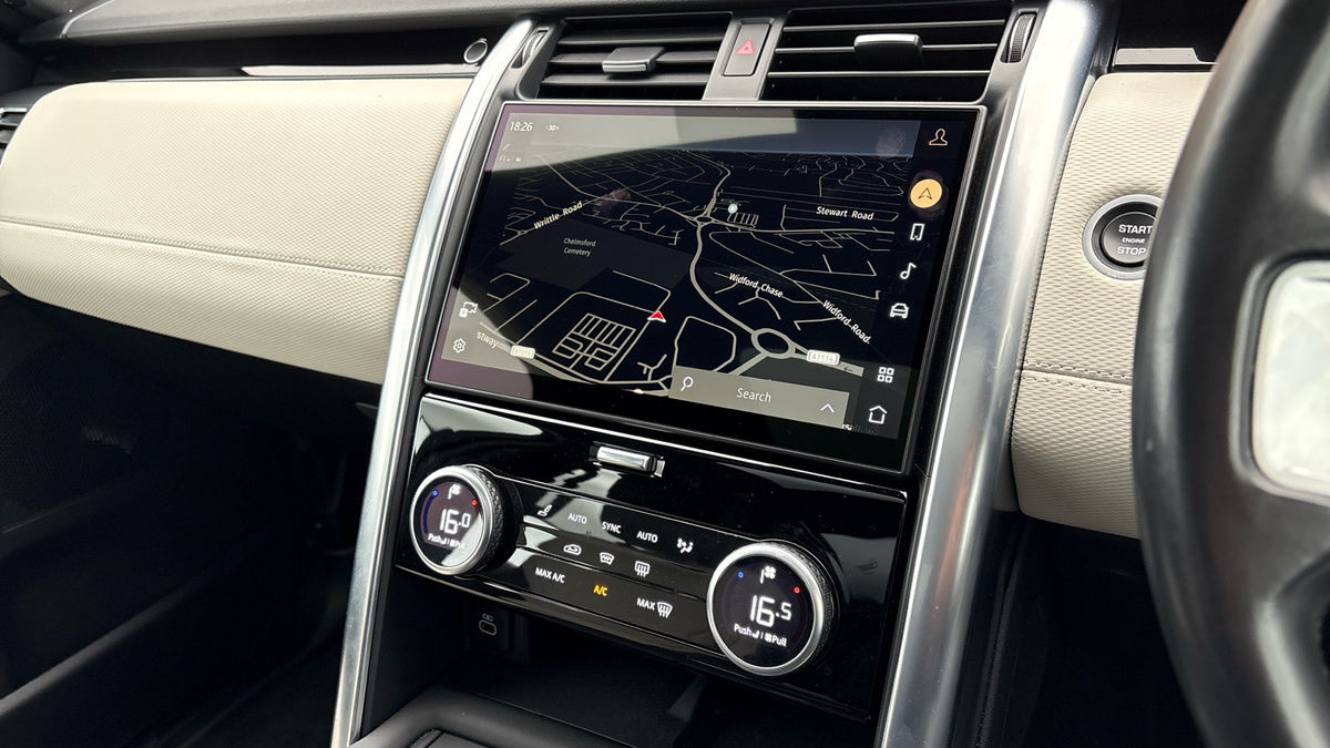 Land Rover Discovery Image 17