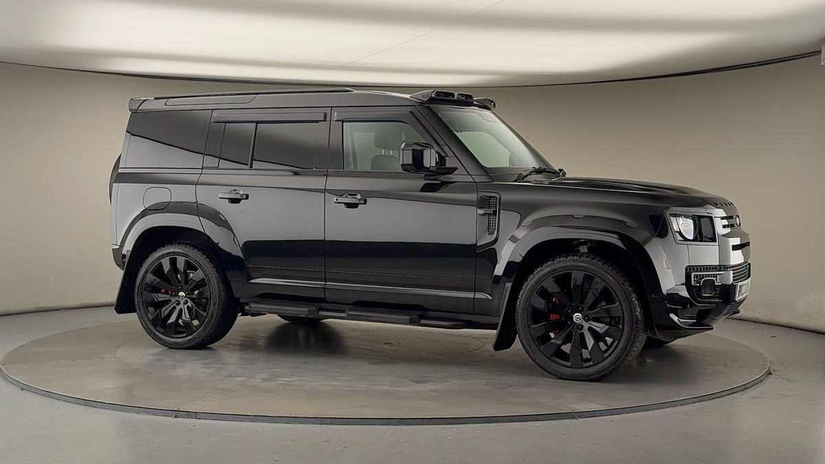 More views of Land Rover Defender 110