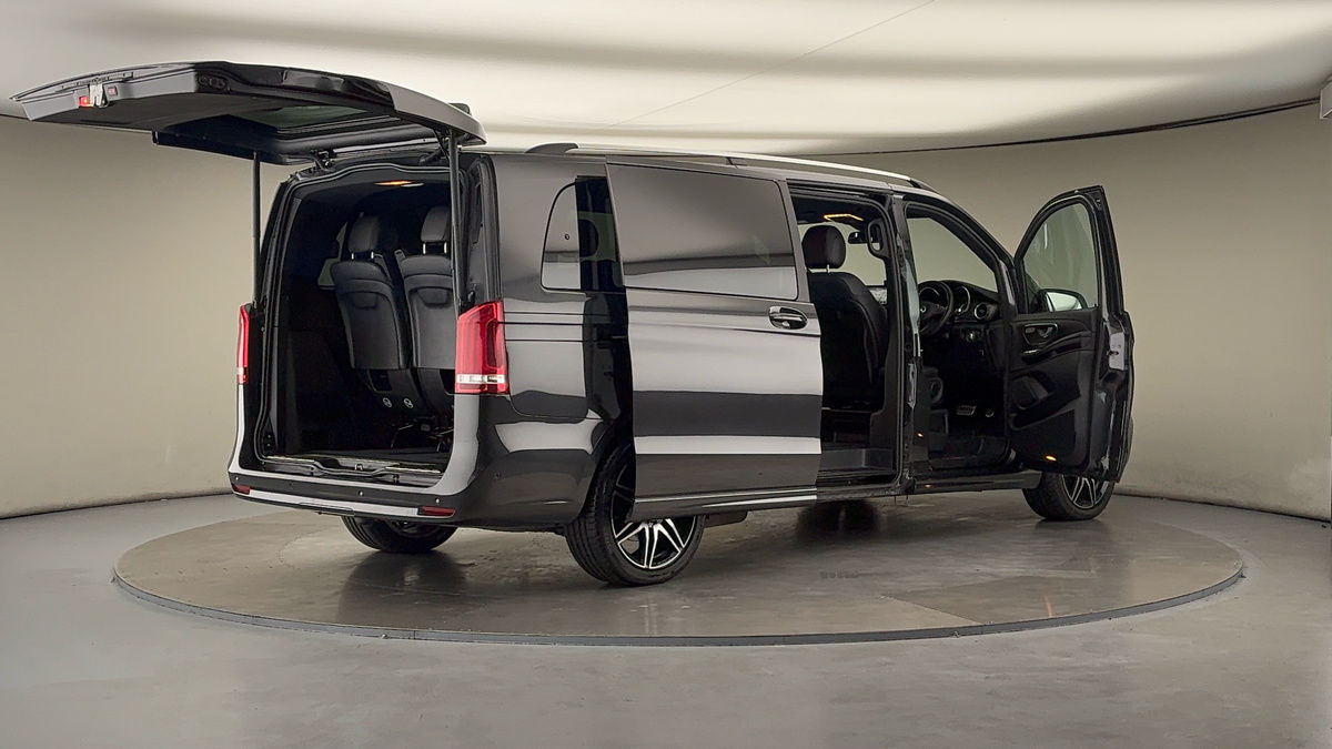 More views of Mercedes-Benz V Class