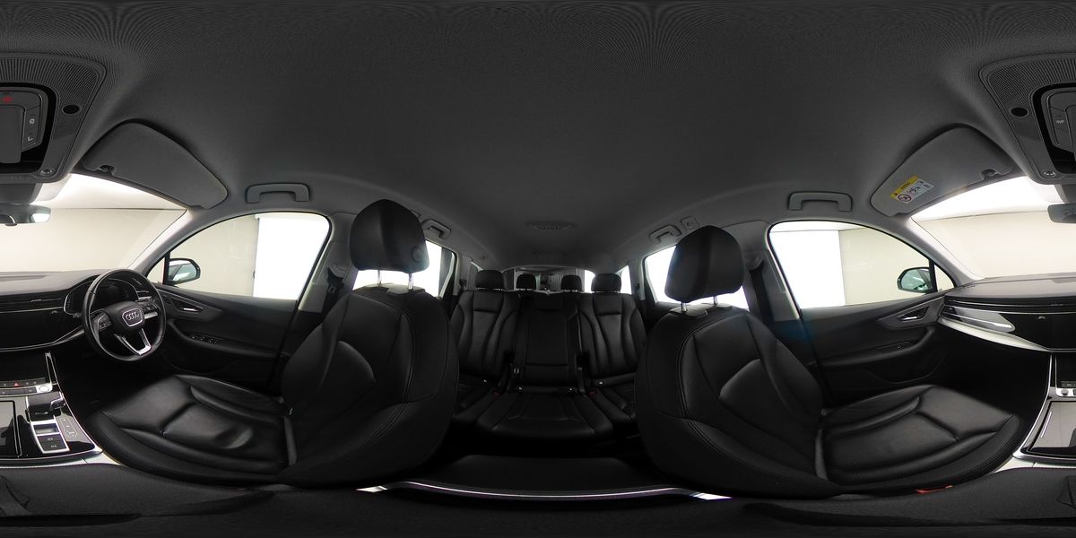 More views of Audi Q7