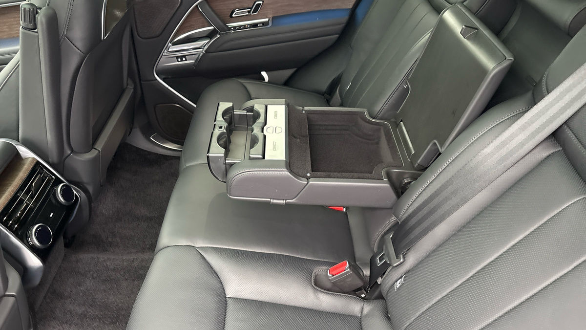 Land Rover Range Rover Image 9