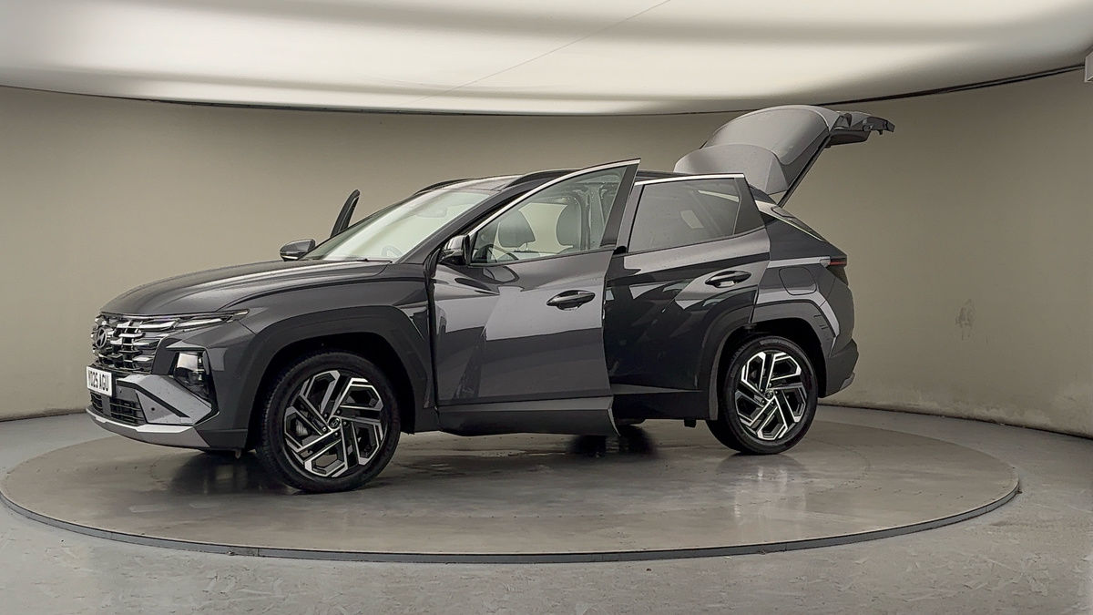 More views of Hyundai TUCSONix35