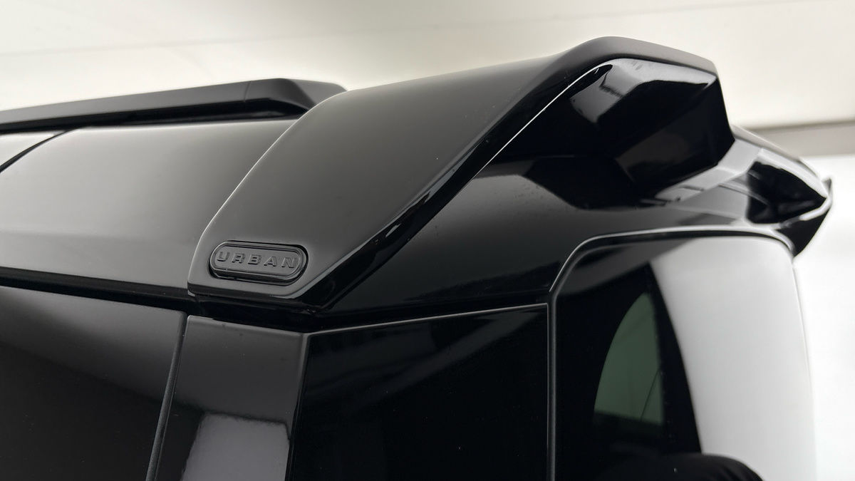 Land Rover Defender 110 Urban Image 29