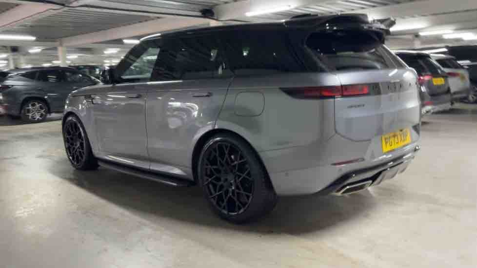 More views of Land Rover Range Rover Sport