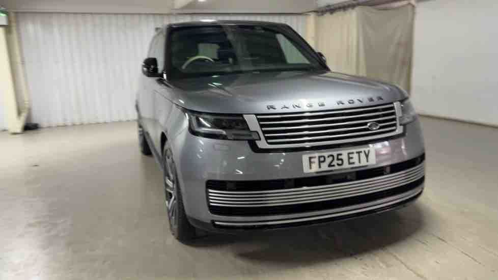 More views of Land Rover Range Rover