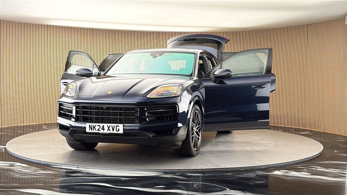 More views of Porsche Cayenne