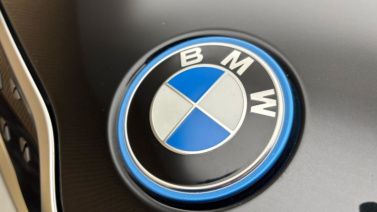 BMW iX1 Image 24