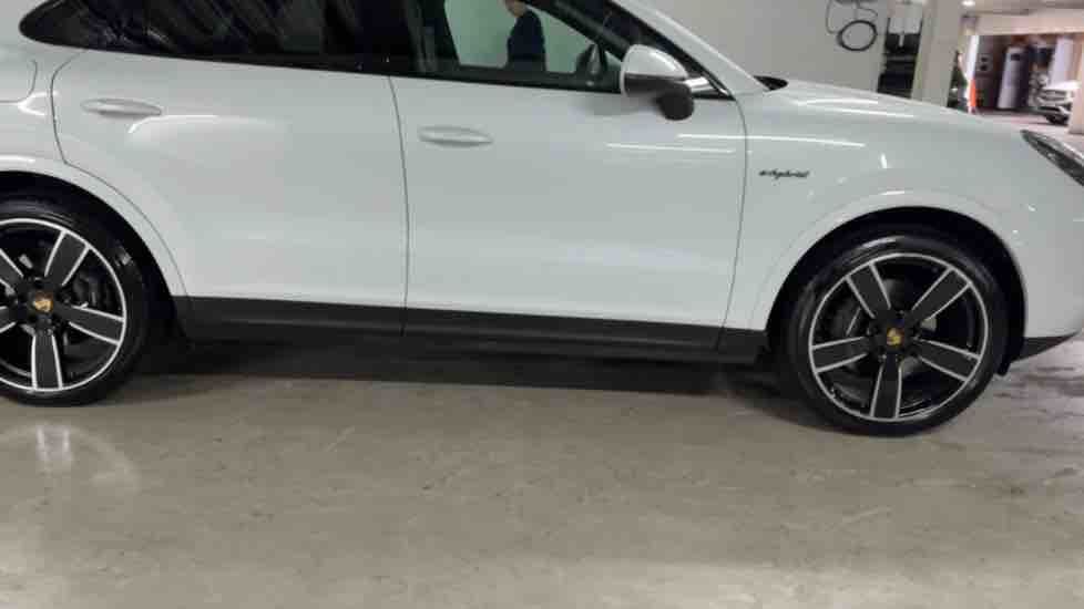 More views of Porsche Cayenne