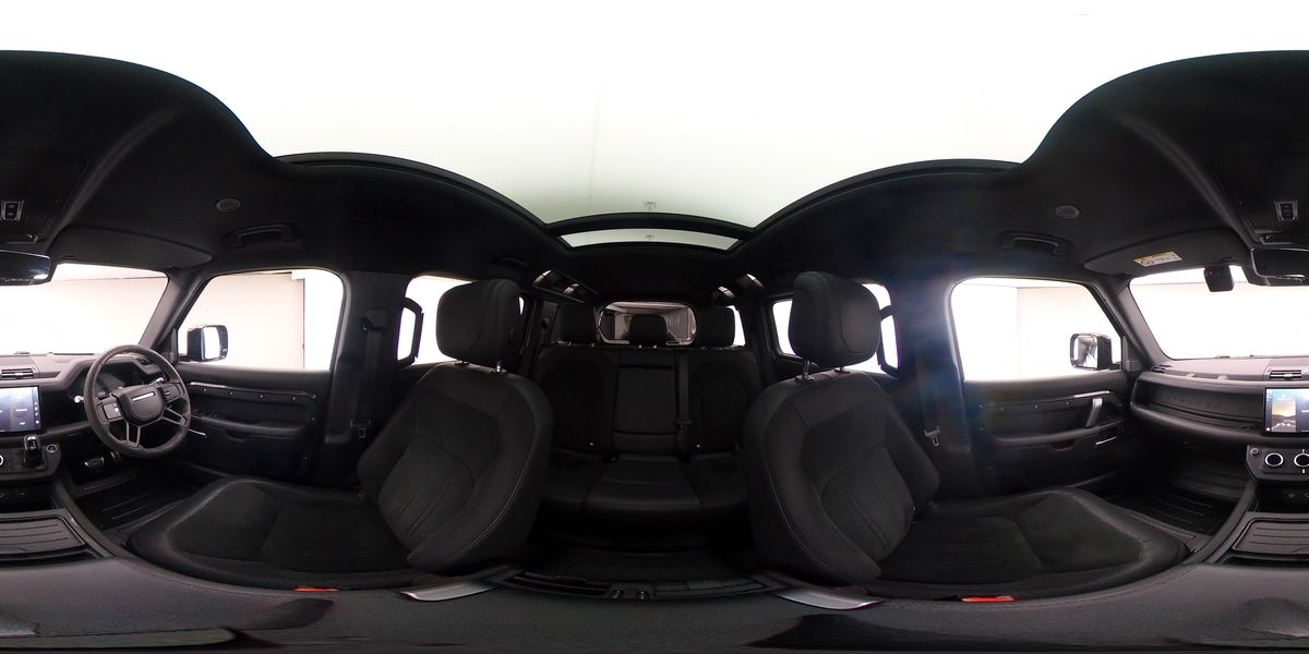 More views of Land Rover Defender 110