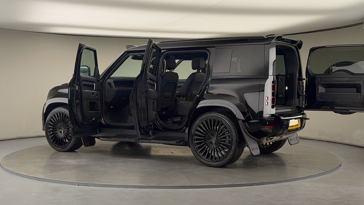 More views of Land Rover Defender 110