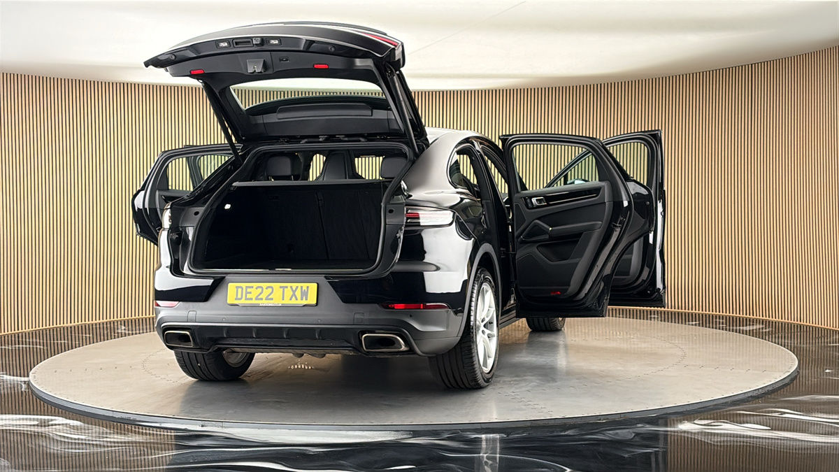 More views of Porsche Cayenne