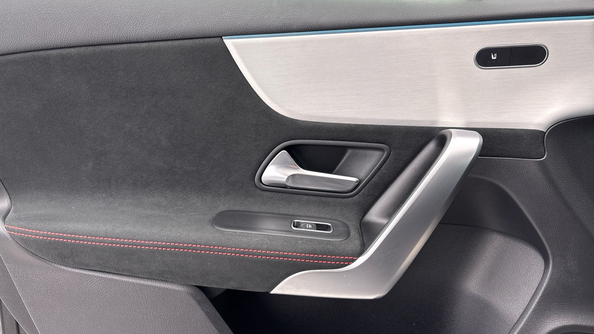 Mercedes-Benz A Class Image 19