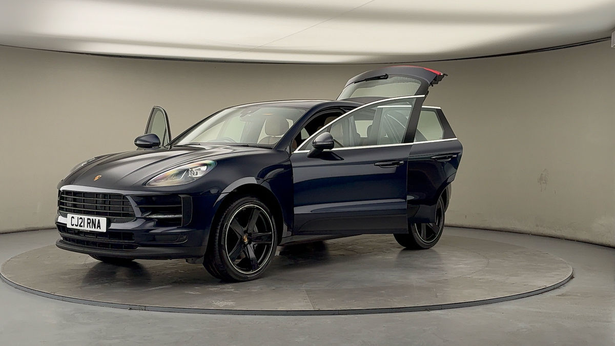 More views of Porsche Macan