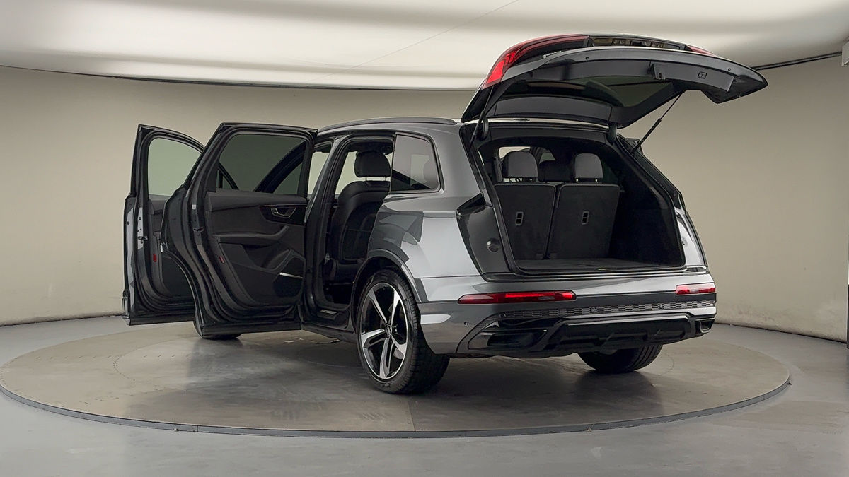 Audi Q7 Image 23