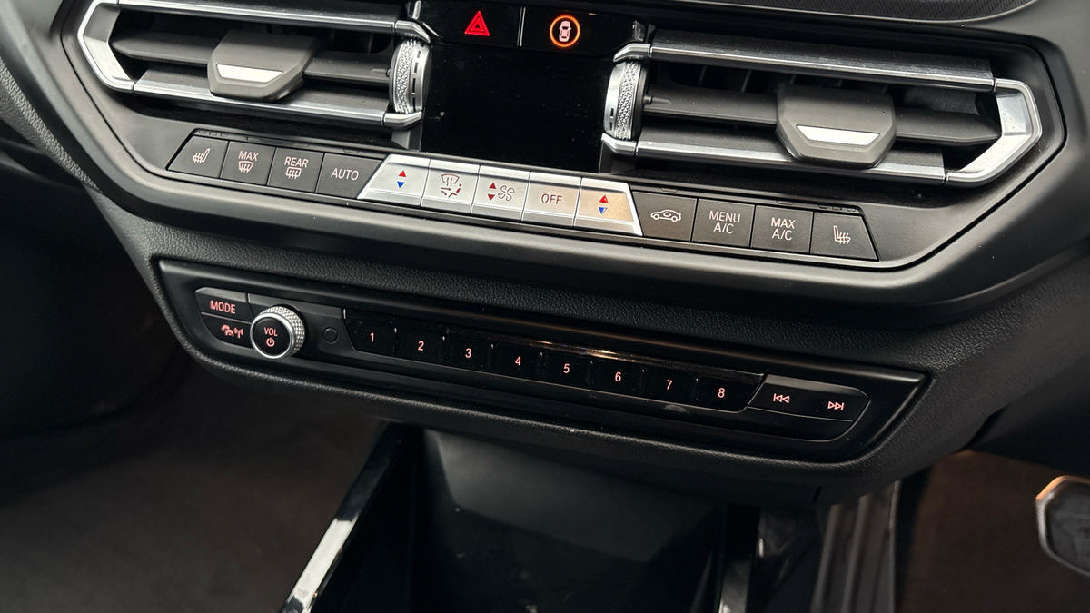 BMW 1 Series Image 9