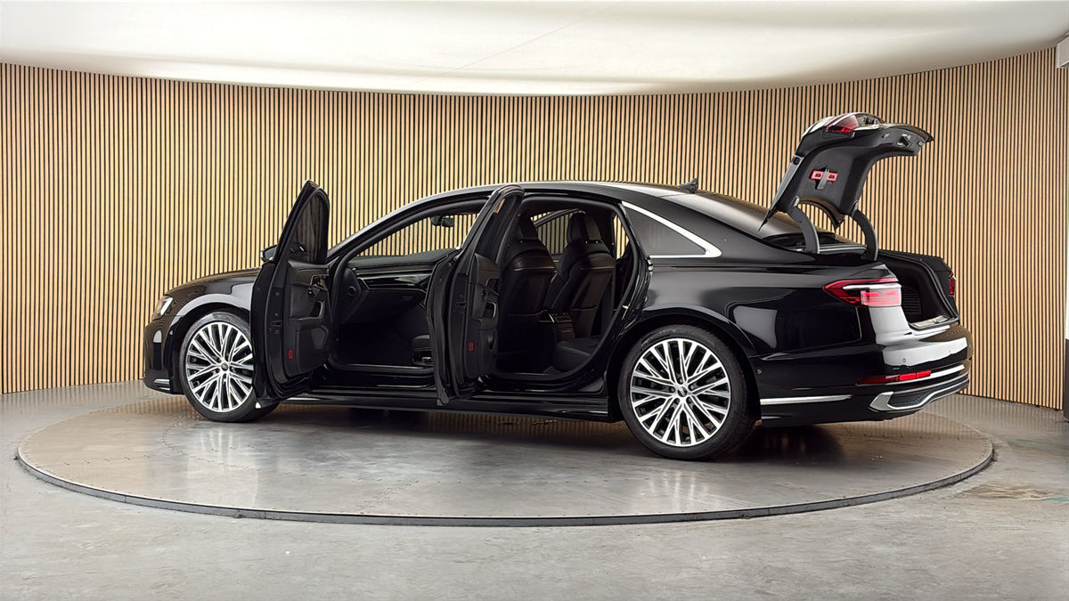 More views of Audi A8