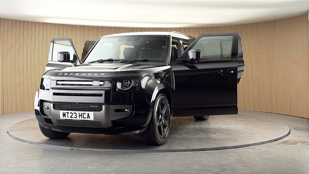 More views of Land Rover Defender 130
