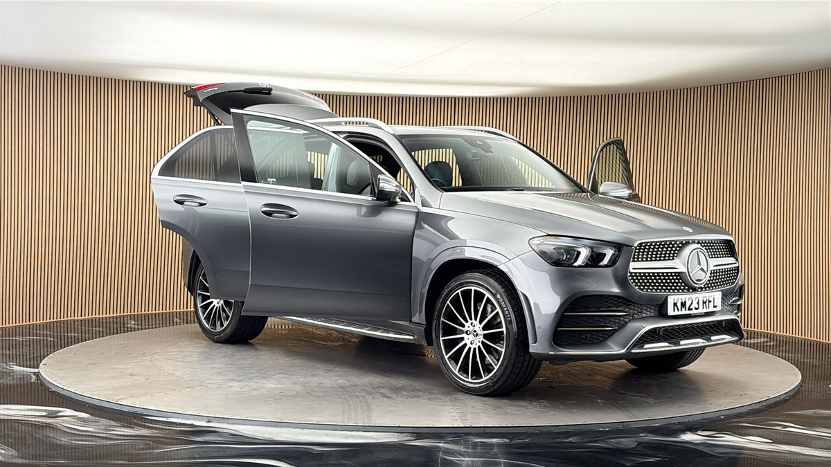 More views of Mercedes-Benz GLE