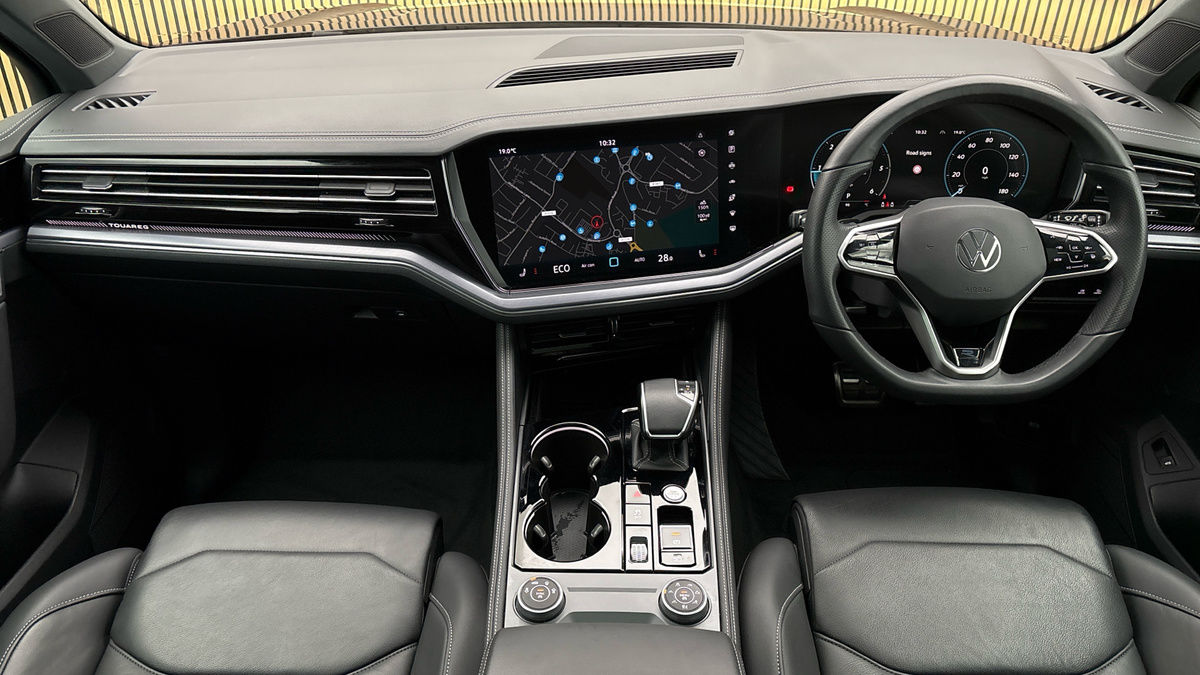 Volkswagen Touareg Image 12