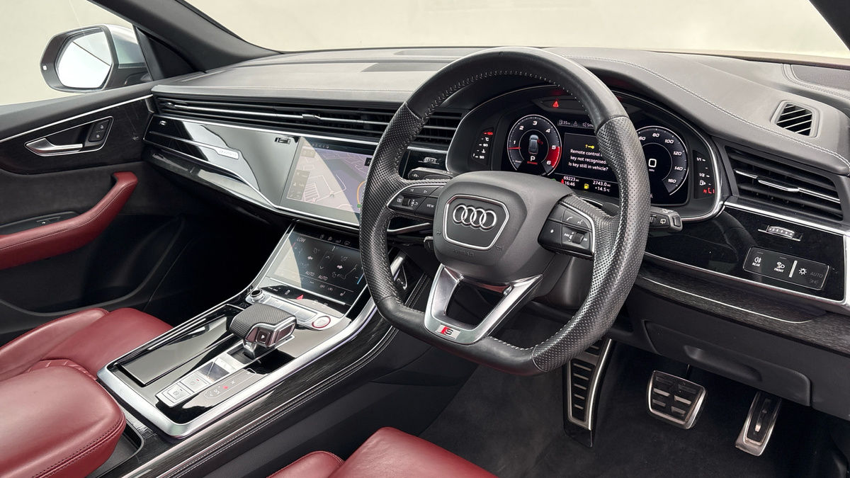 Audi SQ8 Image 5