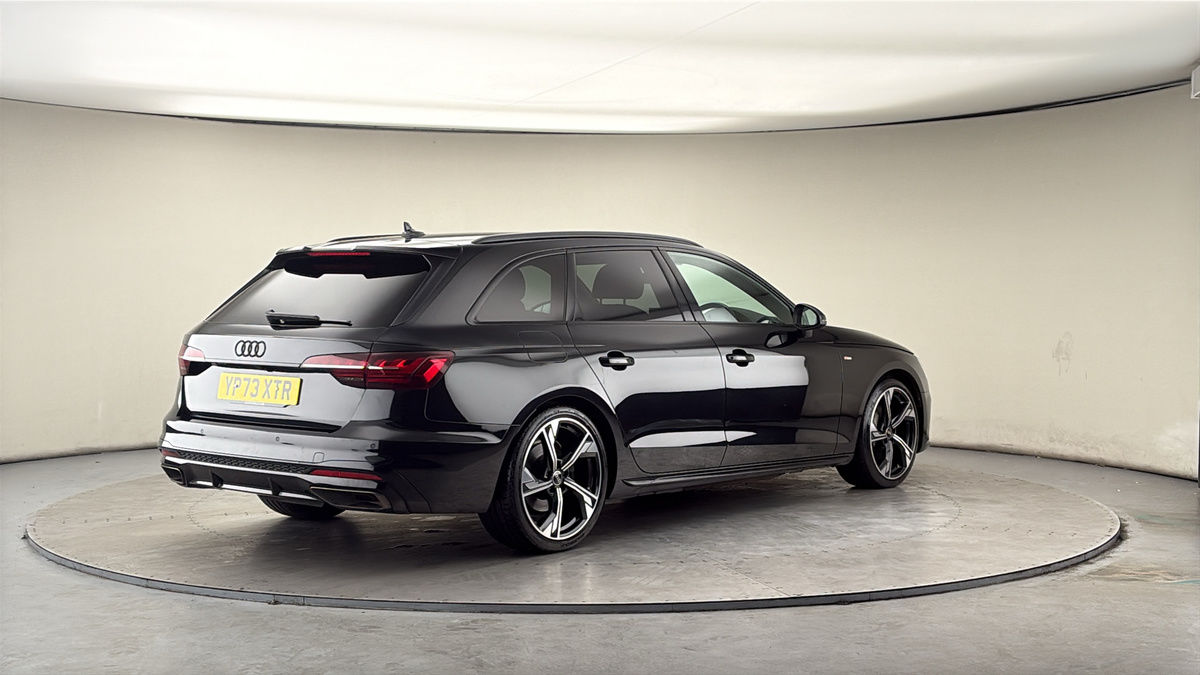 Audi A4 Avant Image 21