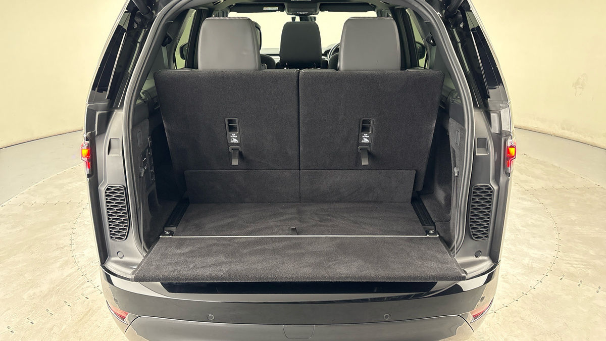 Land Rover Discovery Image 11