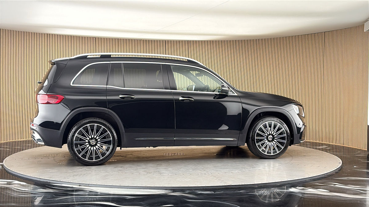 More views of Mercedes-Benz GLB