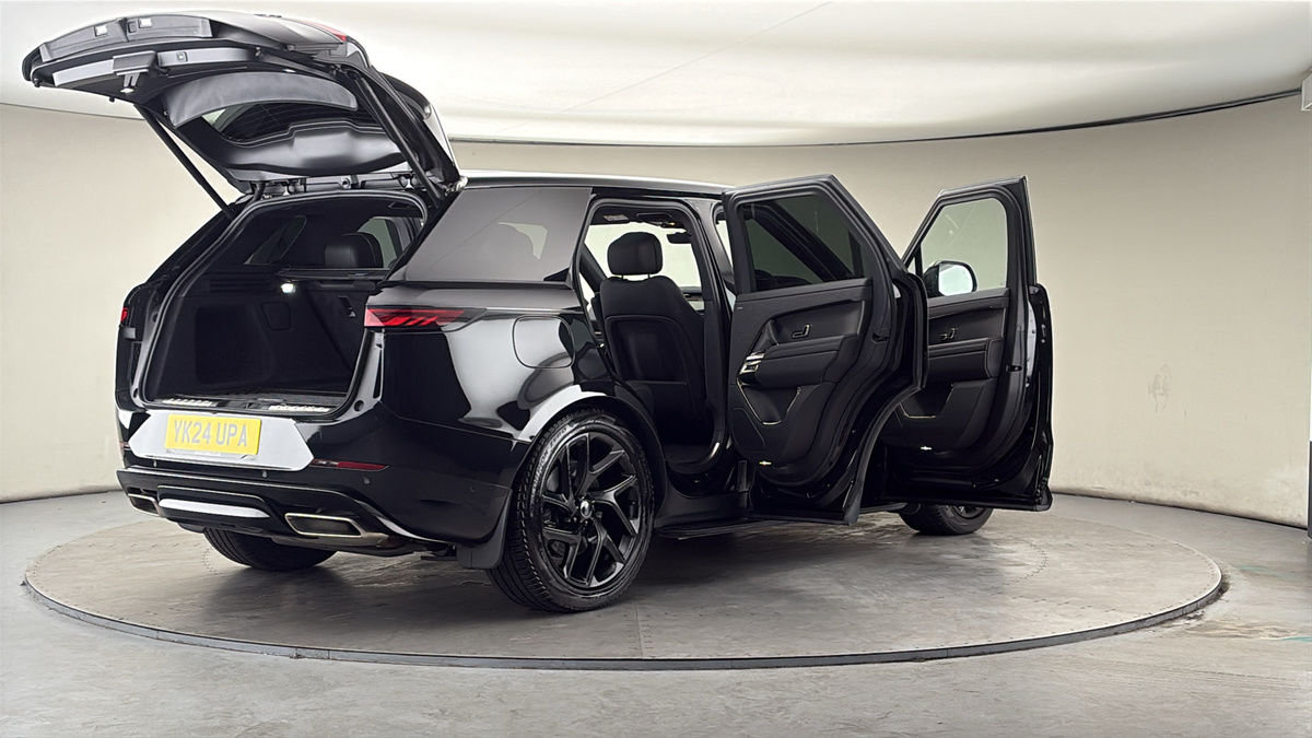 More views of Land Rover Range Rover Sport