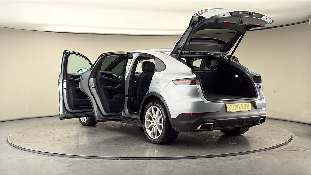 Porsche Cayenne Image 23