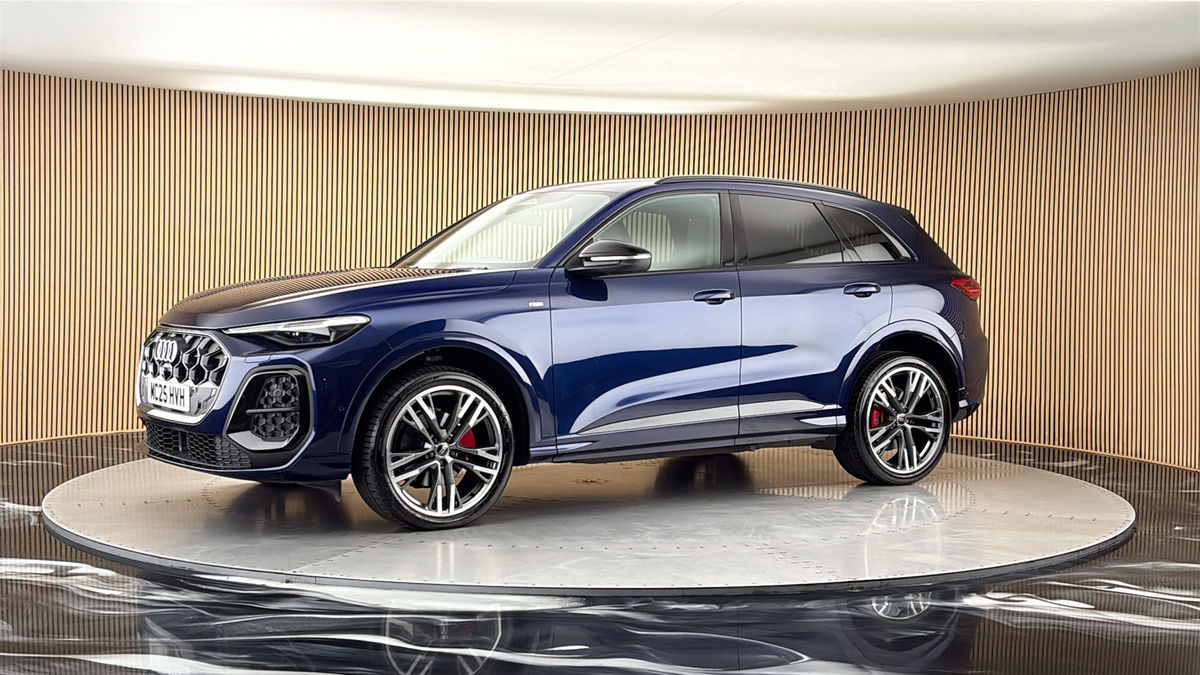 More views of Audi Q5