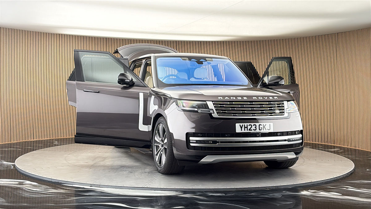 More views of Land Rover Range Rover