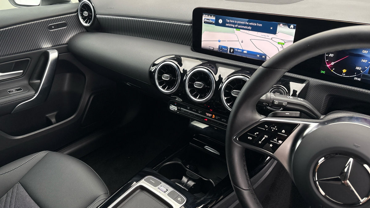 Mercedes-Benz A Class Image 18