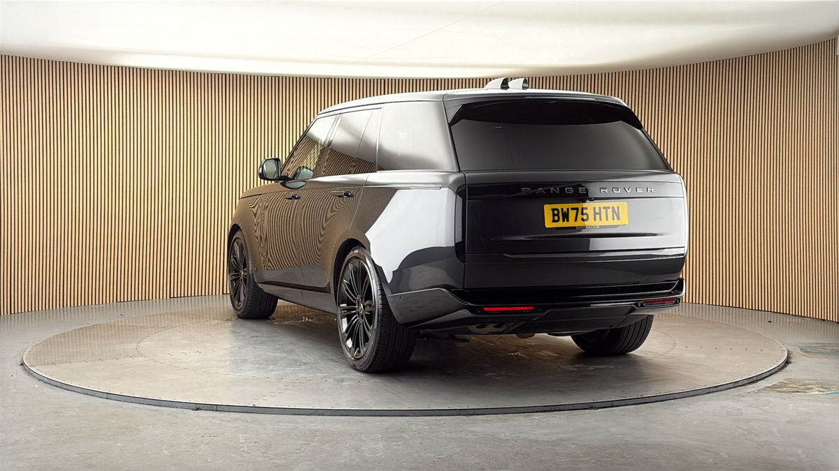 More views of Land Rover Range Rover