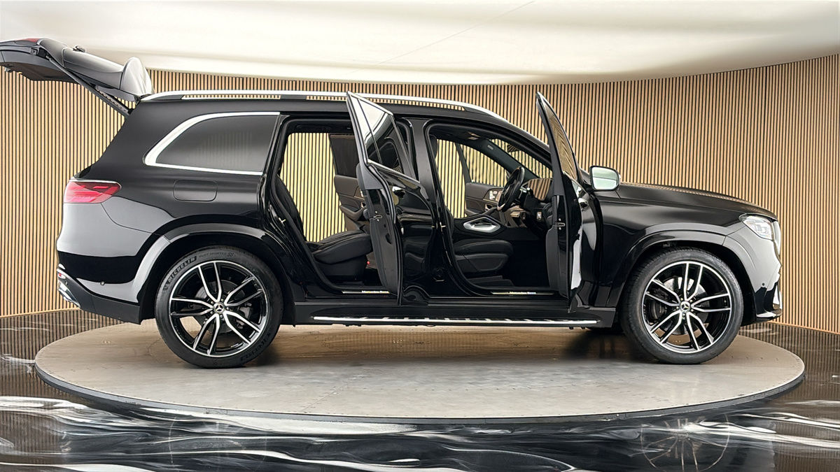 More views of Mercedes-Benz GLS