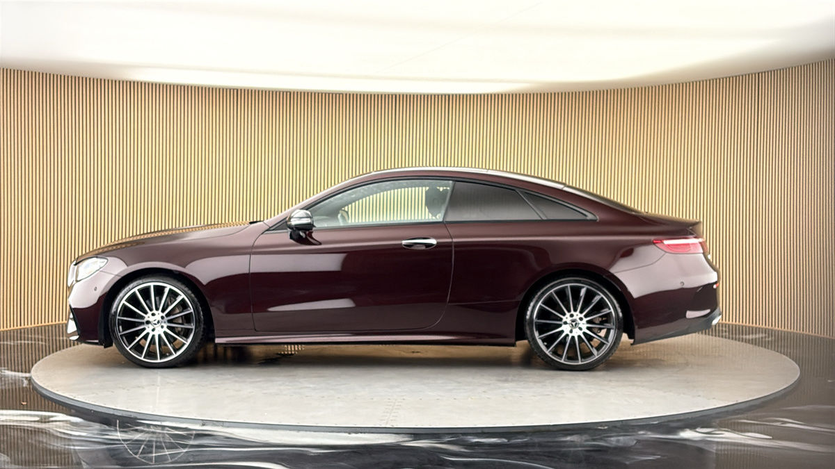 Mercedes-Benz E Class Image 15