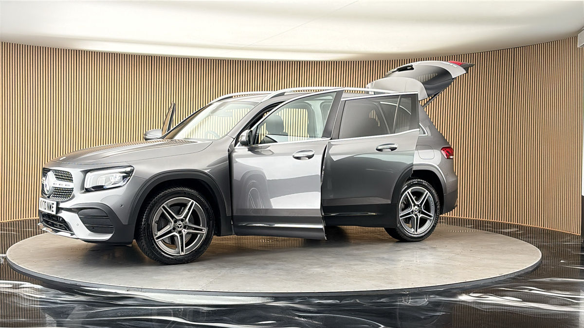 More views of Mercedes-Benz GLB