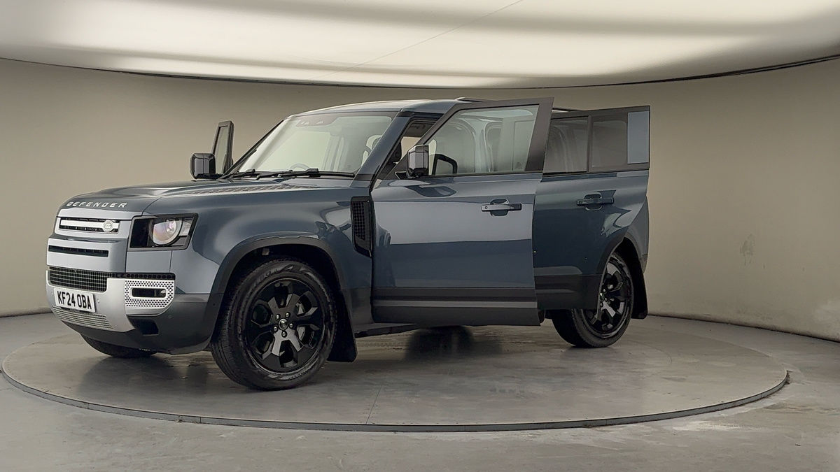 Land Rover Defender 110 Urban Image 22