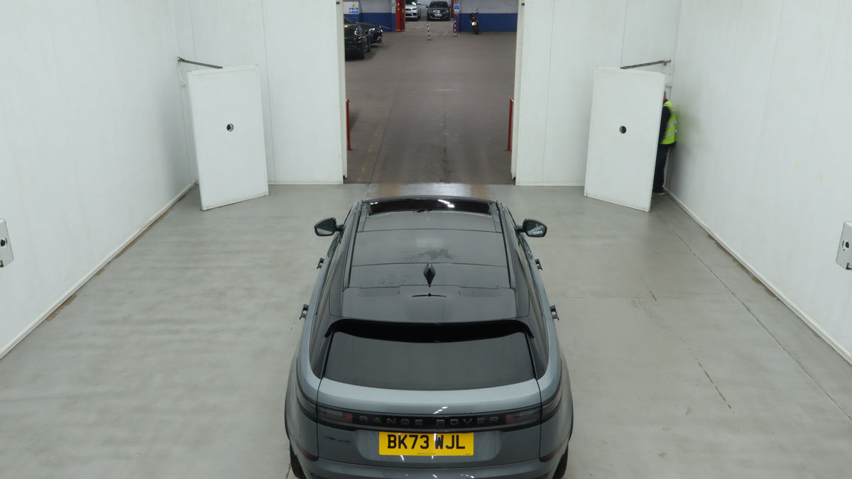 Land Rover Range Rover Velar Image 8