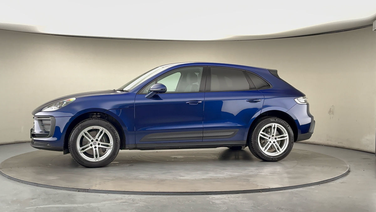 More views of Porsche Macan