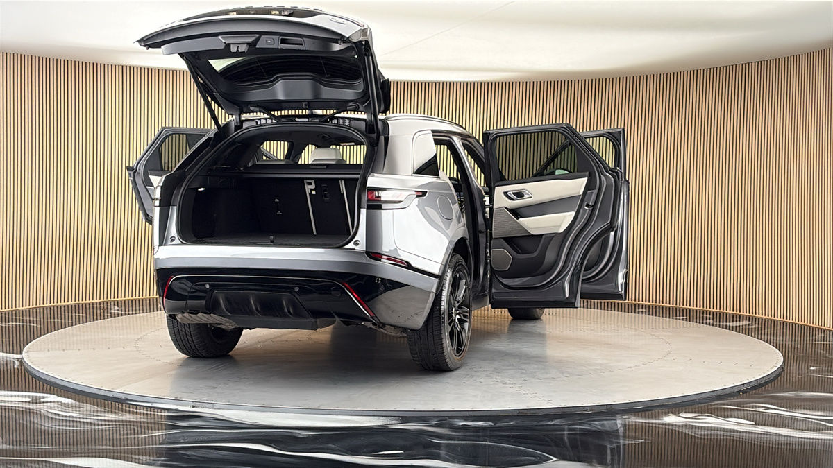 More views of Land Rover Range Rover Velar